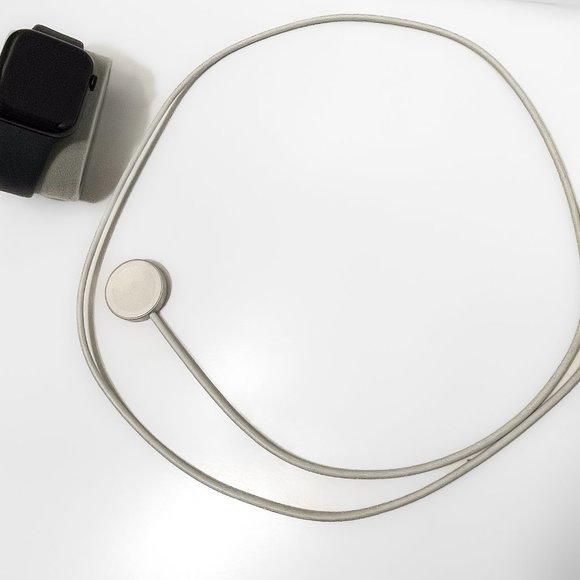 Apple Watch Series 7 GPS + Cellular Aluminum 45mm Black Midnight Sport Band M/L - Picture 15 of 16